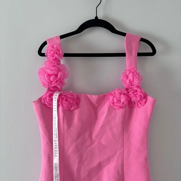 trompe 3d floral mini dress pink Elliatt Trompe 3D Floral Mini Dress Pink Size S/AU 8